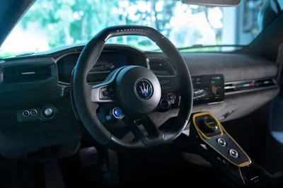Maserati GT2 Stradale Entertainment and Technology
