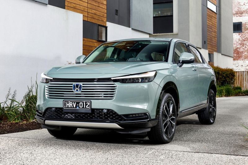 2025 Honda HR-V e:HEV X: Long term introduction