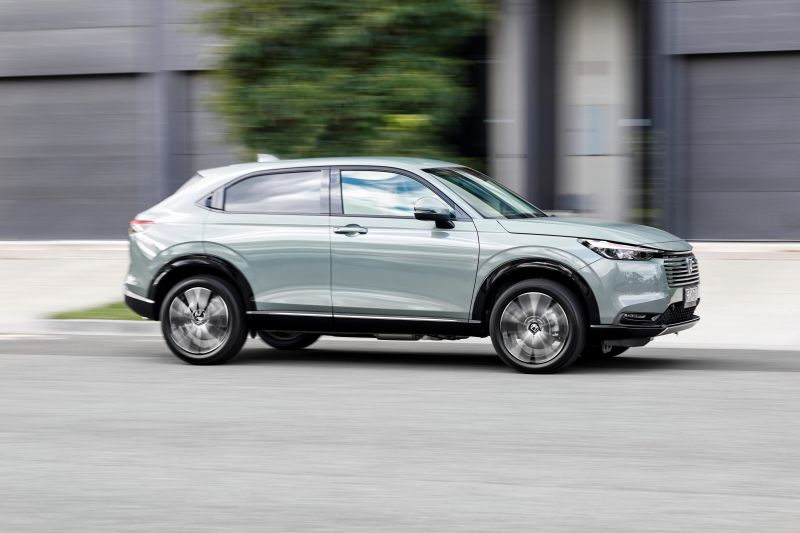 2025 Honda HR-V e:HEV X: Long term introduction