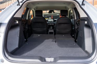 2025 Honda HR-V e:HEV X: Long term introduction