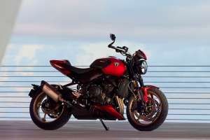 2026 Triumph Trident 800 middleweight naked roadster