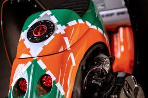 A custom Vespa PX 80 Mazda 787B tribute