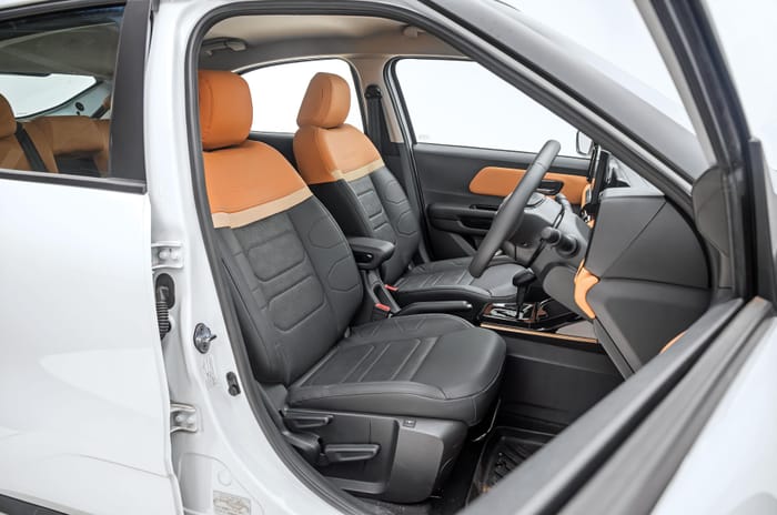 Citroen Basalt X front seats