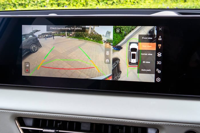 Mahindra XEV 9S 360 degree camera